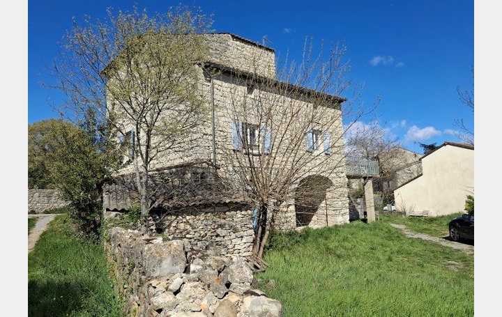 Maison RUOMS (07120)  90 m2 275 000 € 