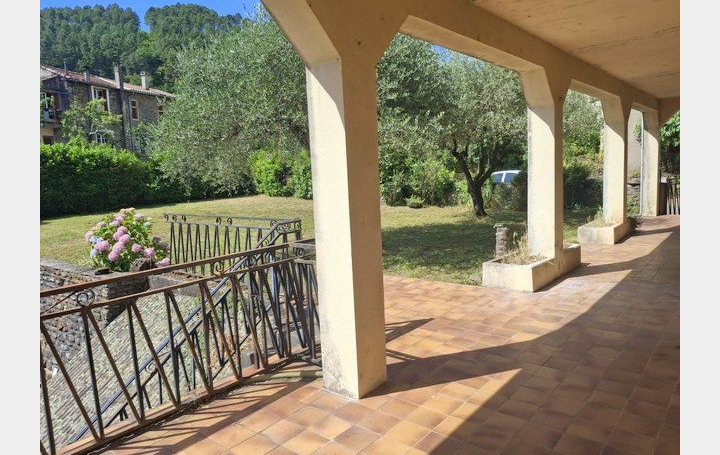 Maison SAINT-AMBROIX (30500)  197 m2 208 000 € 