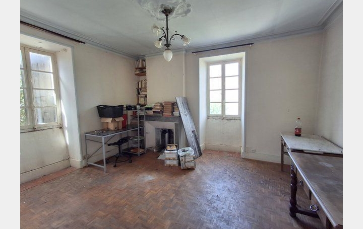 Maison LES VANS (07140)  175 m2 264 000 € 