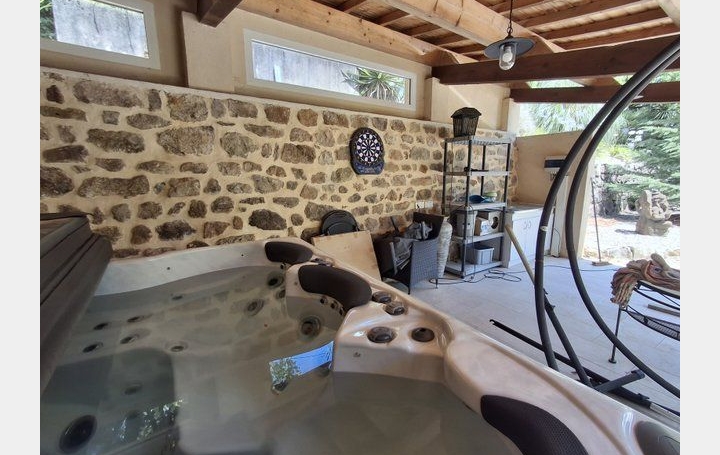 Maison LES VANS (07140)  140 m2 367 000 € 
