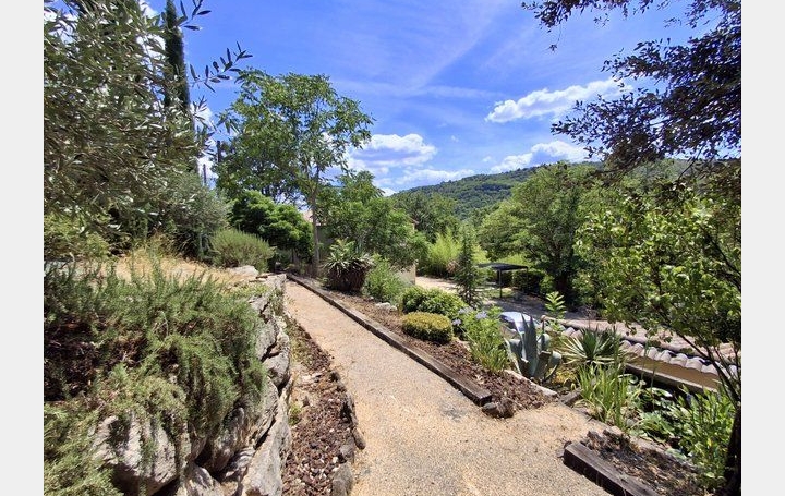 Maison LES VANS (07140)  140 m2 367 000 € 