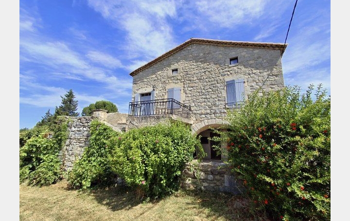 Maison RUOMS (07120)  100 m2 235 000 € 