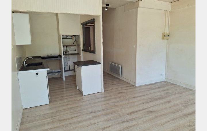 1 Pièce LES VANS (07140)  29 m2 77 000 € 