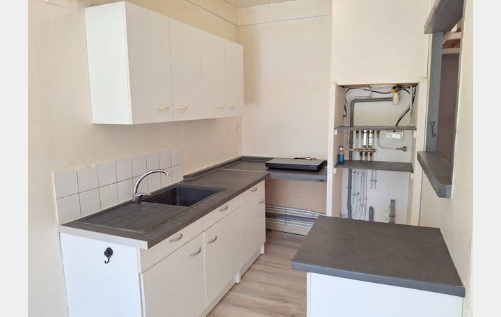 1 Pièce LES VANS (07140)  29 m2 77 000 € 