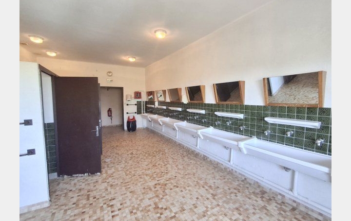 Maison LES VANS (07140)  2 000 m2 840 000 € 