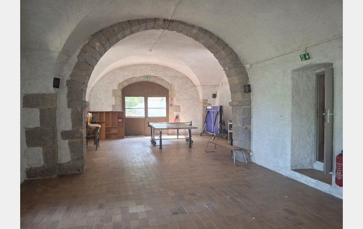 Maison LES VANS (07140)  2 000 m2 840 000 € 