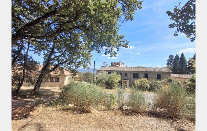 Maison LES VANS (07140)  2 000 m2 840 000 € 