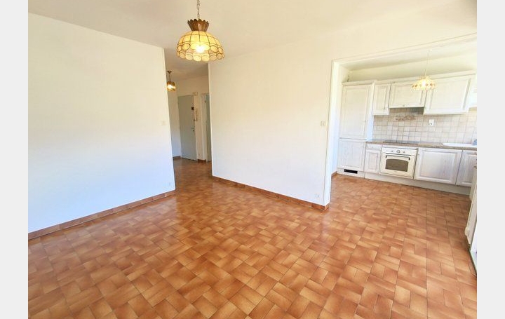 2 Pièces LES VANS (07140)  45 m2 115 000 € 