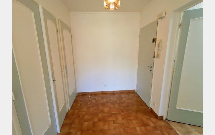 2 Pièces LES VANS (07140)  45 m2 115 000 € 