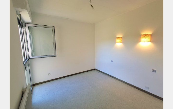 2 Pièces LES VANS (07140)  45 m2 115 000 € 
