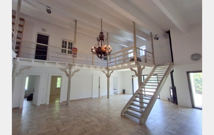 Maison LES VANS (07140)  290 m2 545 000 € 