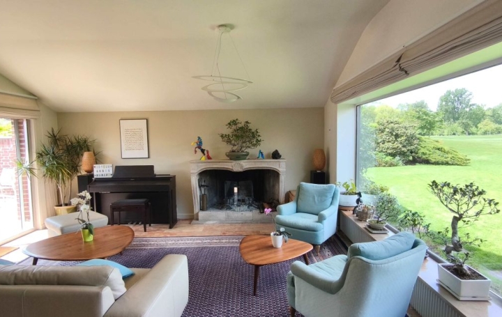 Maison VILLENEUVE-D'ASCQ (59650)  214 m2 1 240 000 € 
