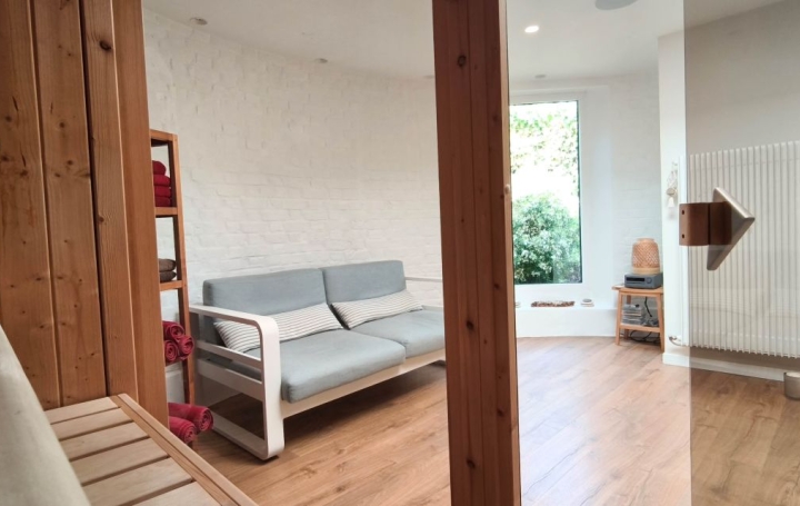Maison VILLENEUVE-D'ASCQ (59650)  214 m2 1 240 000 € 