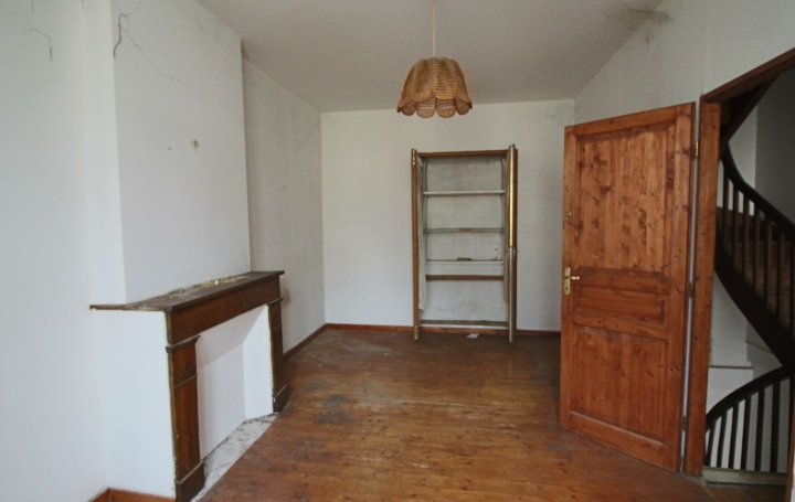 Maison PUY-L'EVEQUE (46700)  187 m2 59 950 € 