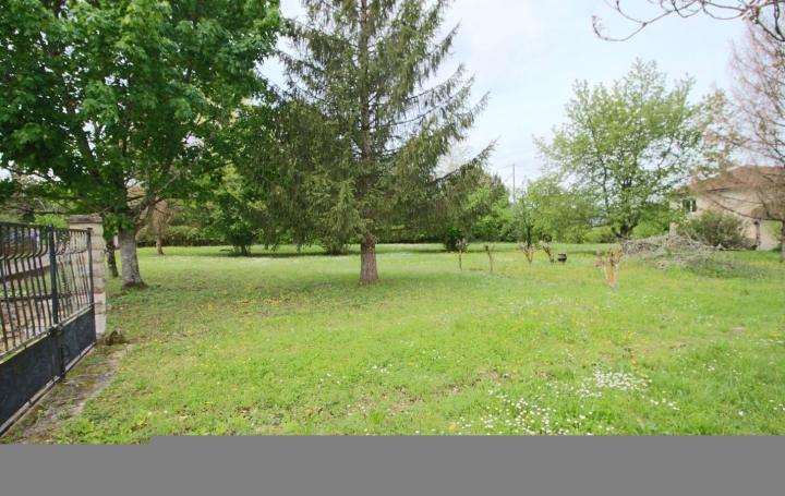 Terrain PUY-L'EVEQUE (46700)   37 800 € 