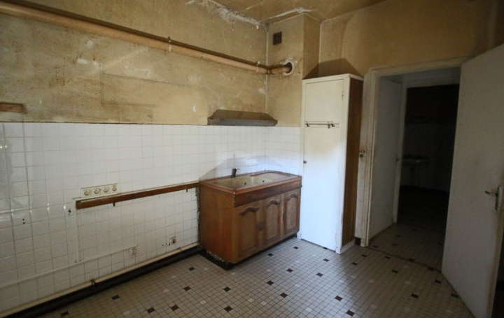 Maison de ville PUY-L'EVEQUE (46700)  300 m2 139 100 € 