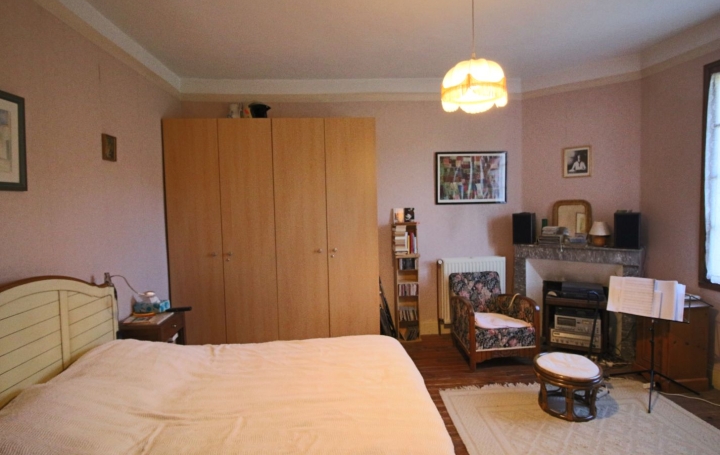 Maison PUY-L'EVEQUE (46700)  160 m2 169 000 € 