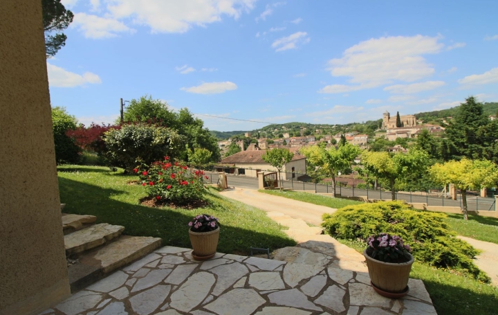 Maison PUY-L'EVEQUE (46700)  150 m2 247 000 € 