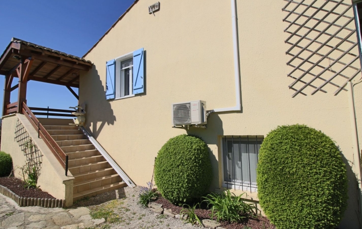 Maison SAUZET (46140)  140 m2 220 500 € 