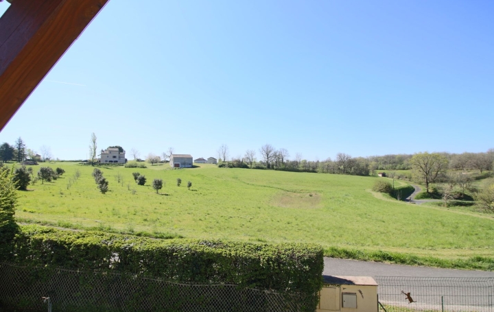 Maison SAUZET (46140)  140 m2 220 500 € 