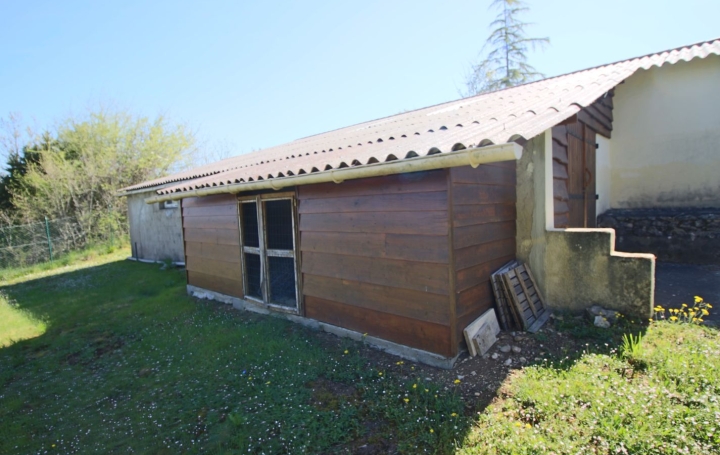 Maison SAUZET (46140)  140 m2 220 500 € 