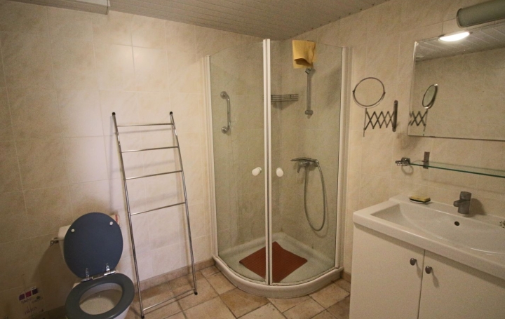 Maison SAUZET (46140)  140 m2 220 500 € 