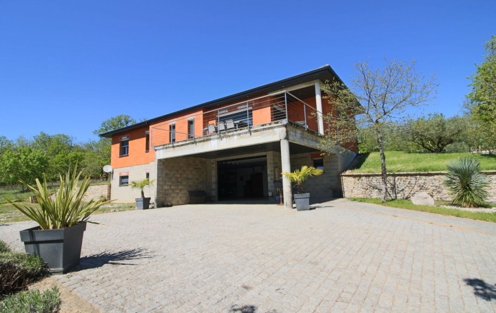 Maison CAHORS (46000)  140 m2 420 000 € 