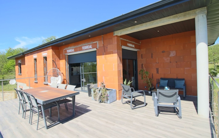 Maison CAHORS (46000)  140 m2 420 000 € 