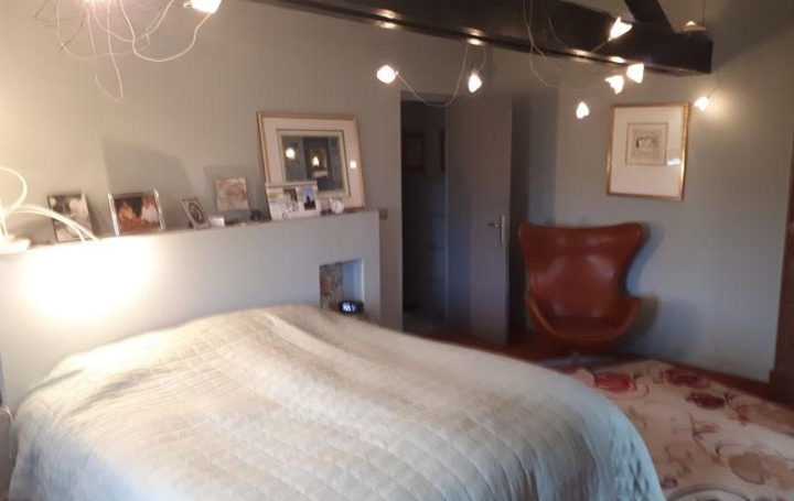 Maison CAHORS (46000)  310 m2 560 000 € 