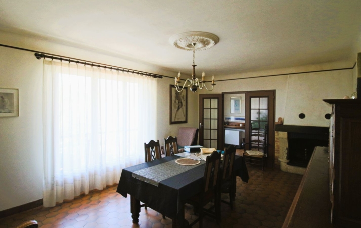 Maison MONTAYRAL (47500)  125 m2 215 000 € 