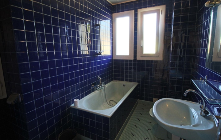 Maison PUY-L'EVEQUE (46700)  178 m2 179 000 € 