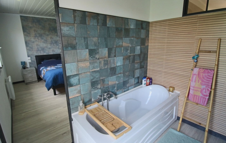 Maison PUY-L'EVEQUE (46700)  190 m2 252 000 € 