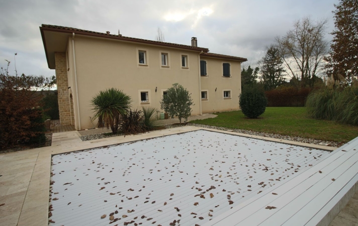 Villa PUY-L'EVEQUE (46700)  230 m2 350 000 € 