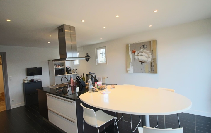 Villa PUY-L'EVEQUE (46700)  230 m2 350 000 € 