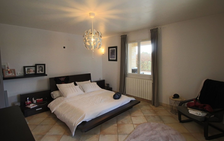 Villa PUY-L'EVEQUE (46700)  230 m2 350 000 € 