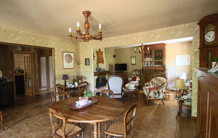 Maison PRAYSSAC (46220)  146 m2 262 500 € 