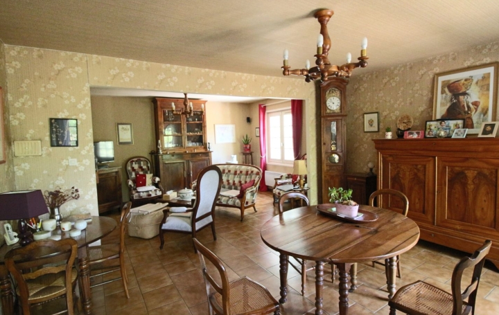 Maison PRAYSSAC (46220)  146 m2 262 500 € 