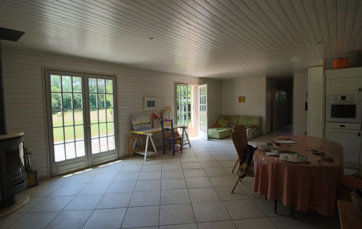 Maison CAZALS (46250)  112 m2 297 000 € 