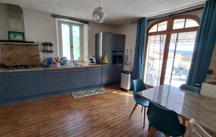 Maison PUY-L'EVEQUE (46700)  220 m2 172 000 € 