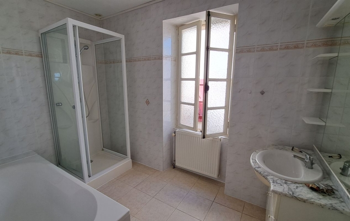 Maison PUY-L'EVEQUE (46700)  220 m2 172 000 € 