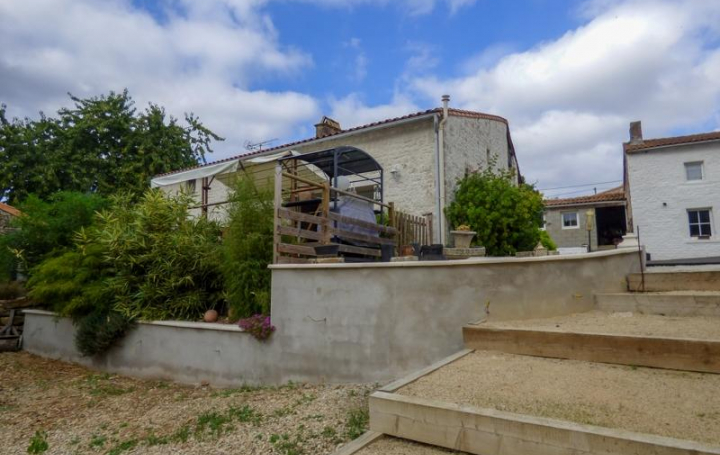 Réseau Immo-diffusion : Maison  CELLES-SUR-BELLE  205 m2 279 840 € 