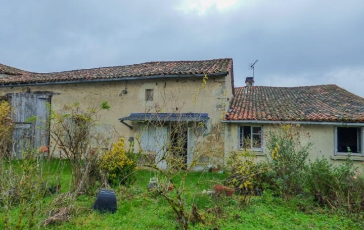 Réseau Immo-diffusion : Maison  MONTJEAN  120 m2 38 990 € 