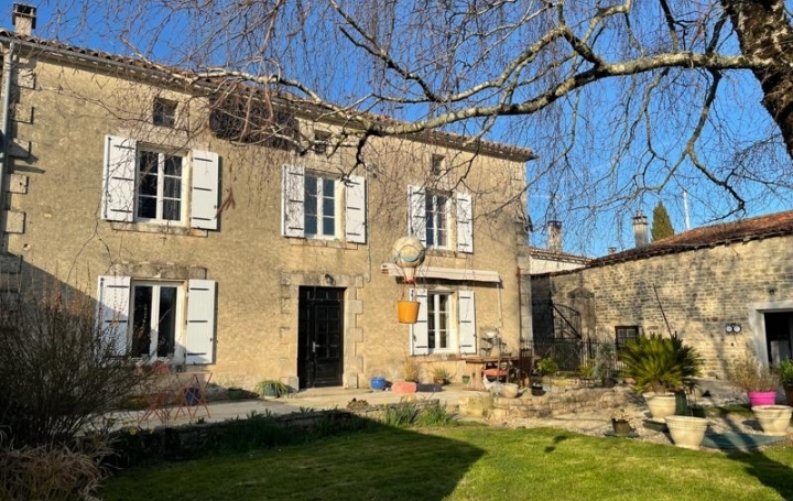 Réseau Immo-diffusion : Maison  AIGRE  132 m2 192 060 € 