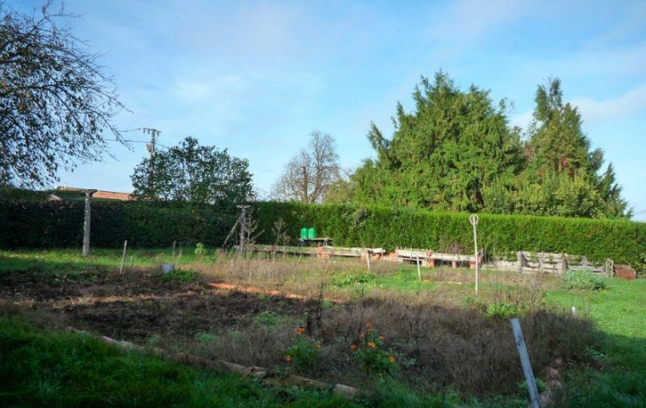 Maison RUFFEC (16700)  166 m2 144 850 € 