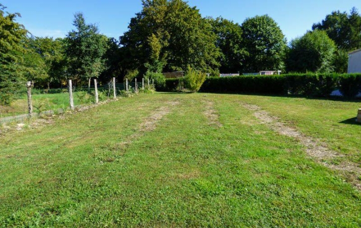 Maison MELLE (79500)  85 m2 55 500 € 