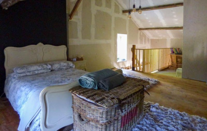 Maison MELLE (79500)  85 m2 55 500 € 