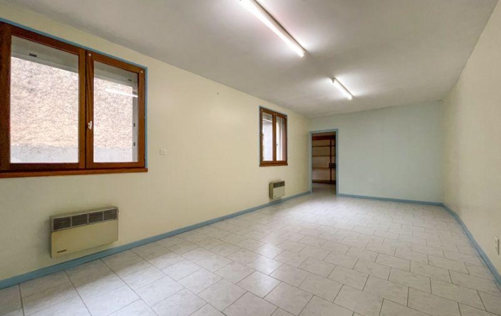 Maison SAUZE-VAUSSAIS (79190)  300 m2 180 000 € 