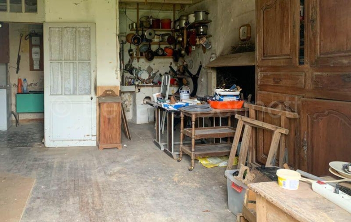 Maison BRIOUX-SUR-BOUTONNE (79170)  200 m2 77 480 € 