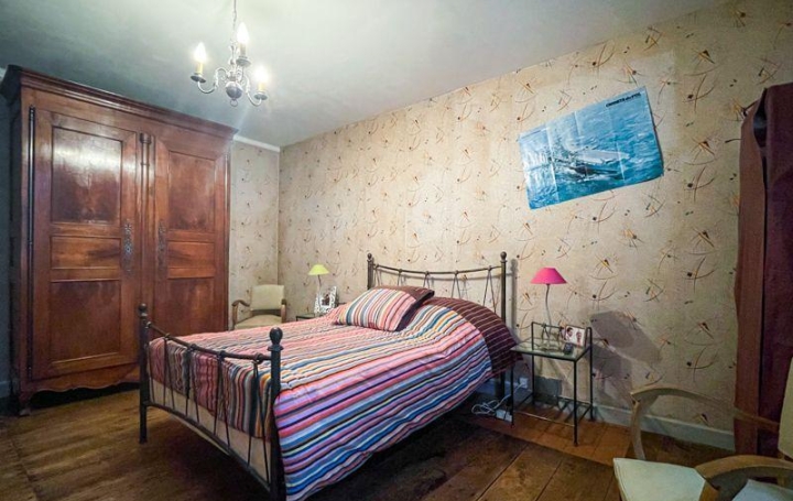 Maison SAUZE-VAUSSAIS (79190)  207 m2 223 000 € 