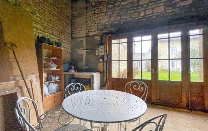 Maison SAUZE-VAUSSAIS (79190)  207 m2 223 000 € 